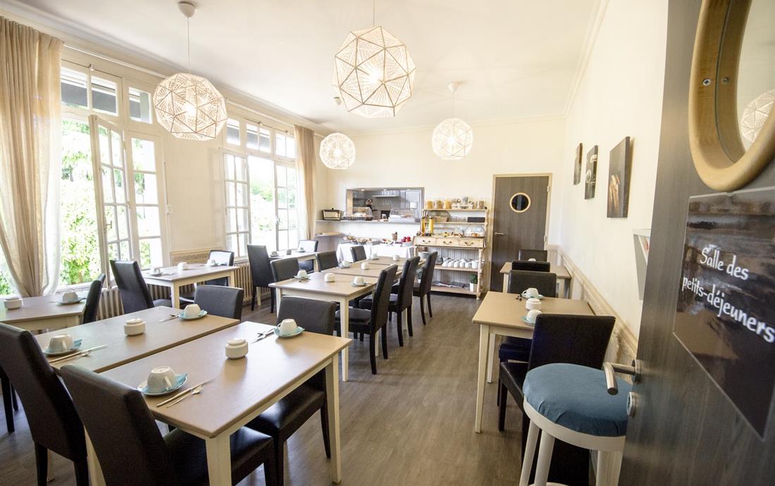 Full Breakfast - Hotel in Sarthe - Hotel Le Mans - Le Mans Hotel